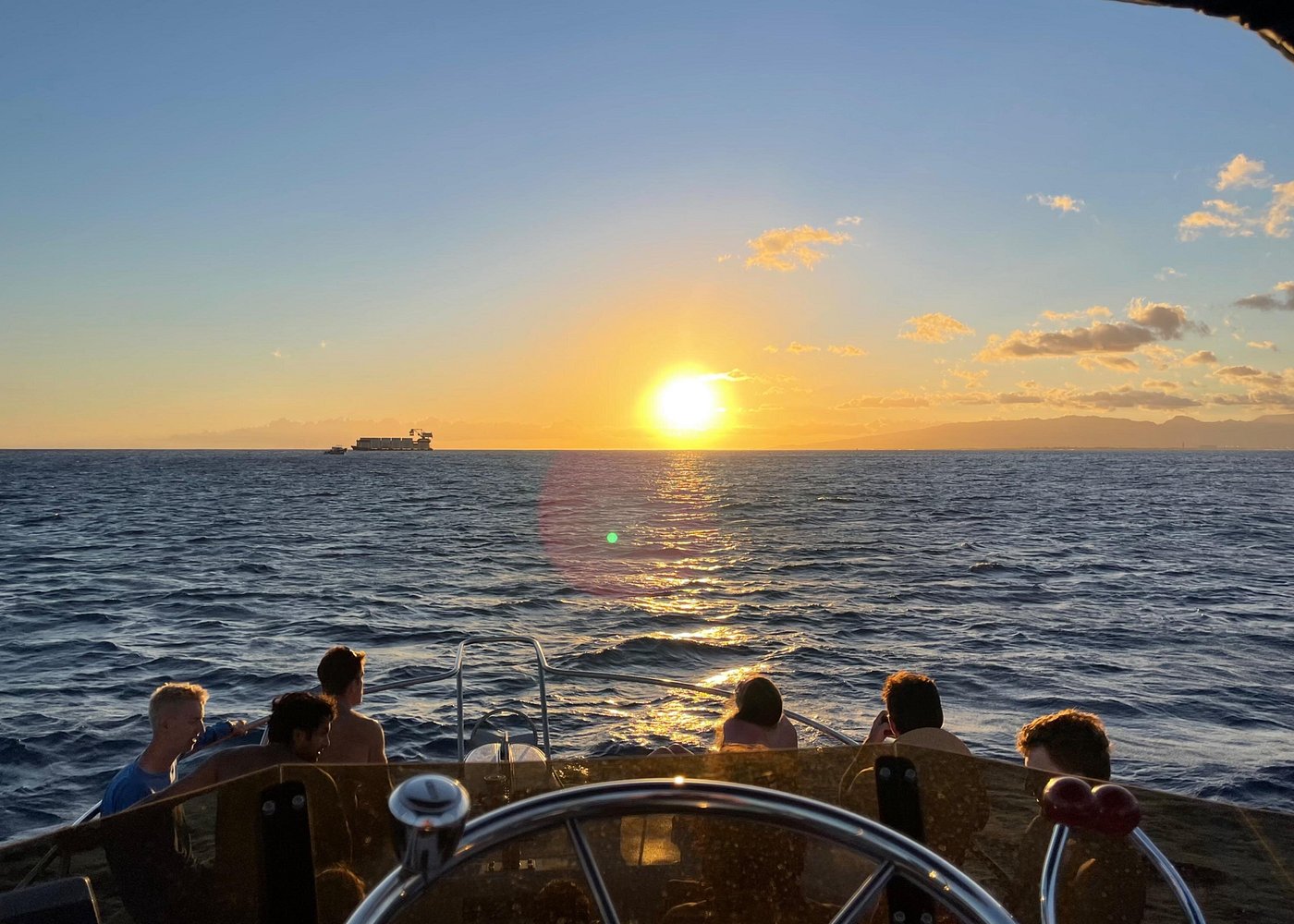 Cruise B - Sunset Dining Table